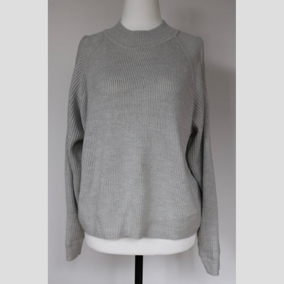 🌴3 for $20🌴 Super Comfy Cold-Shoulder Sweater - Picture 1 of 9